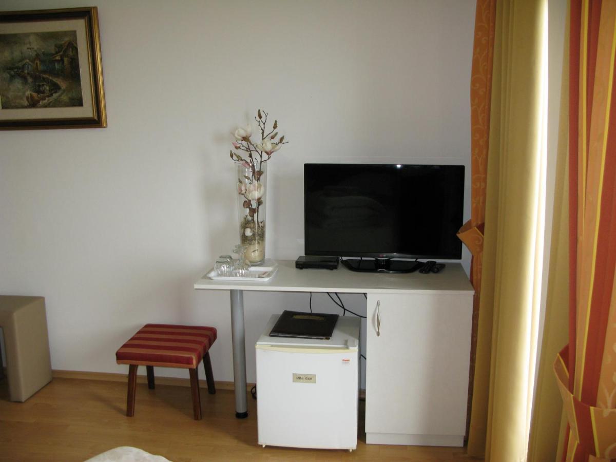 Bed And Breakfast Villa Iris Moscenicka Draga Exterior photo