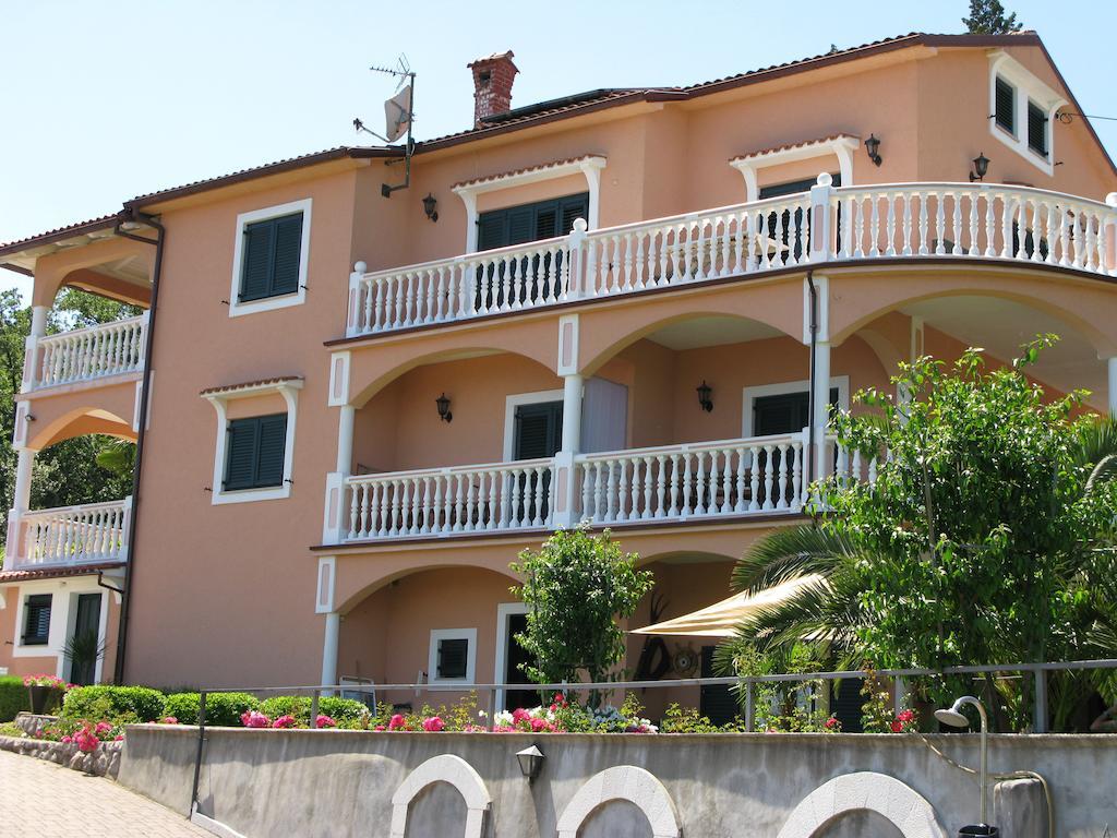 Bed And Breakfast Villa Iris Moscenicka Draga Exterior photo