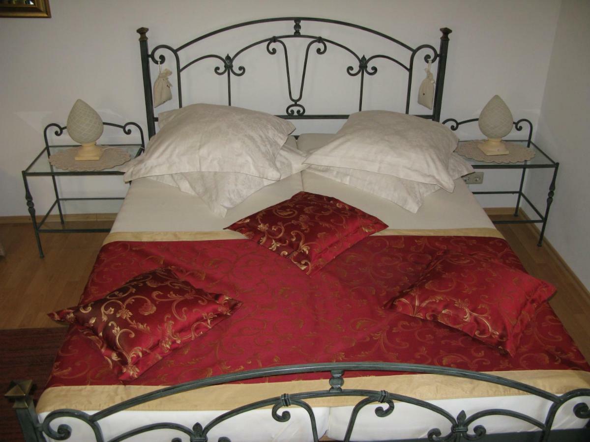 Bed And Breakfast Villa Iris Moscenicka Draga Exterior photo